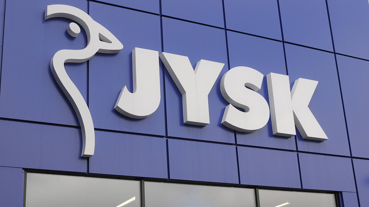 Bei Jysk gibt es einen tollen, günstigen Teelichthalter.