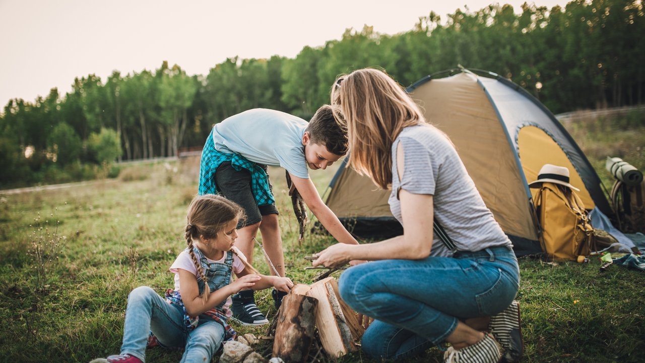 Bei Lidl gibt es eine unglaublich bequeme Camping-Liegematte.